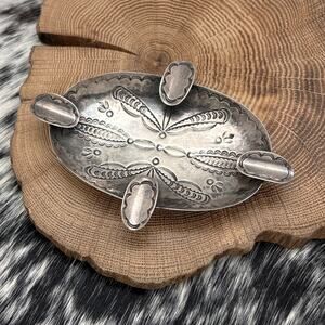 1940s NATIVE AMERICAN Navajo Sterling Silver Oval Ashtray Charming Stampings